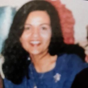 Meet your Posher, Nadra